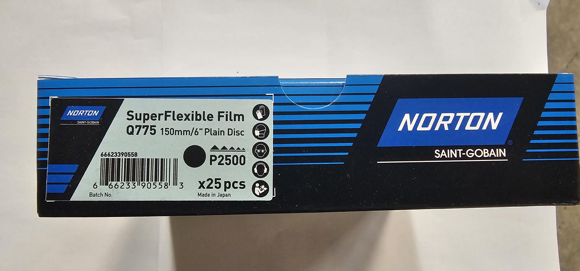 Norton® Q775, Super Flexible Film 90558 Anti-Loading Coat Sanding Disc, 6 in Dia, 2500 Grit