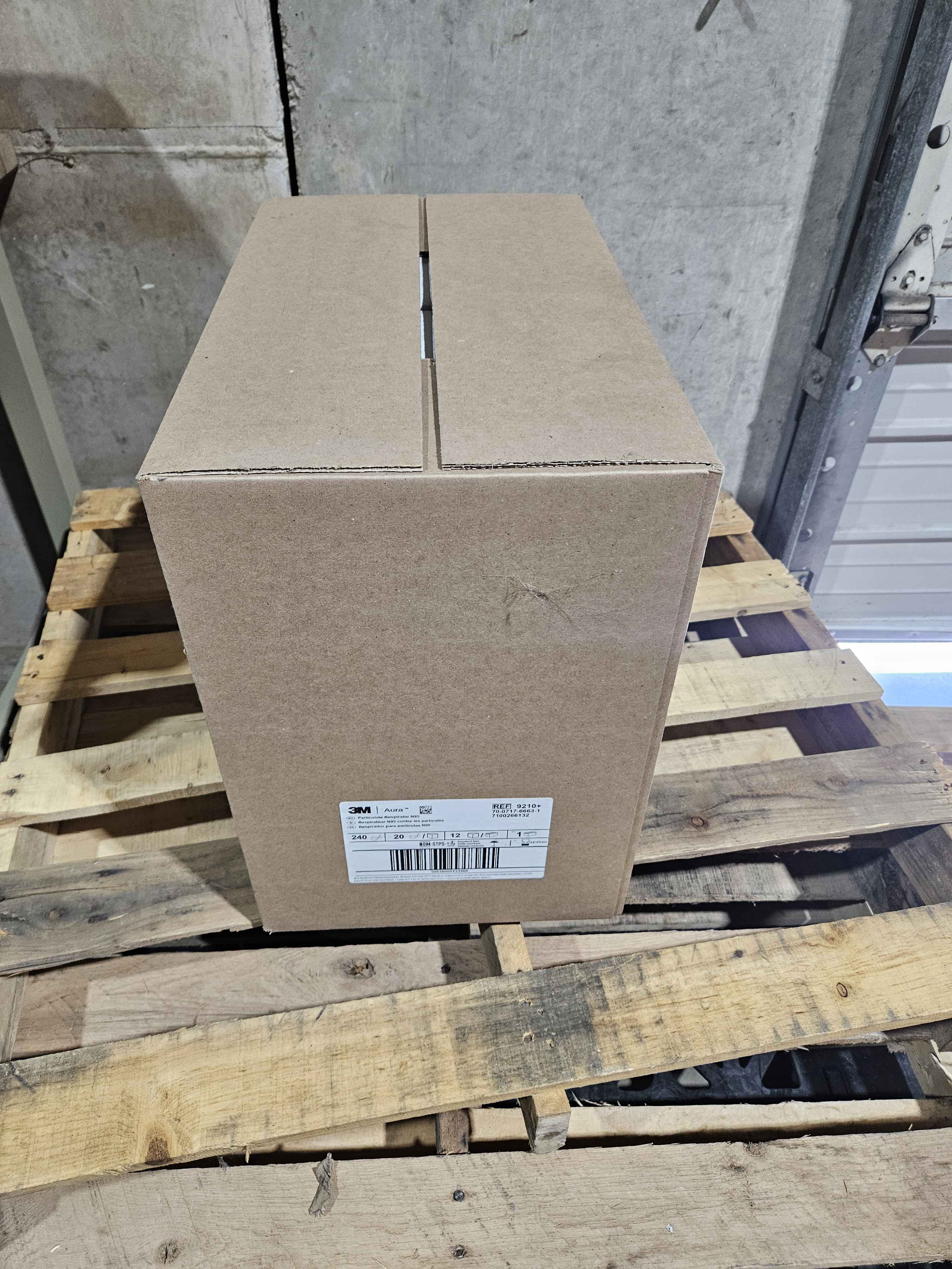 3M Aura 9210+ (plus) N 95 Particulate Respirator Face Mask