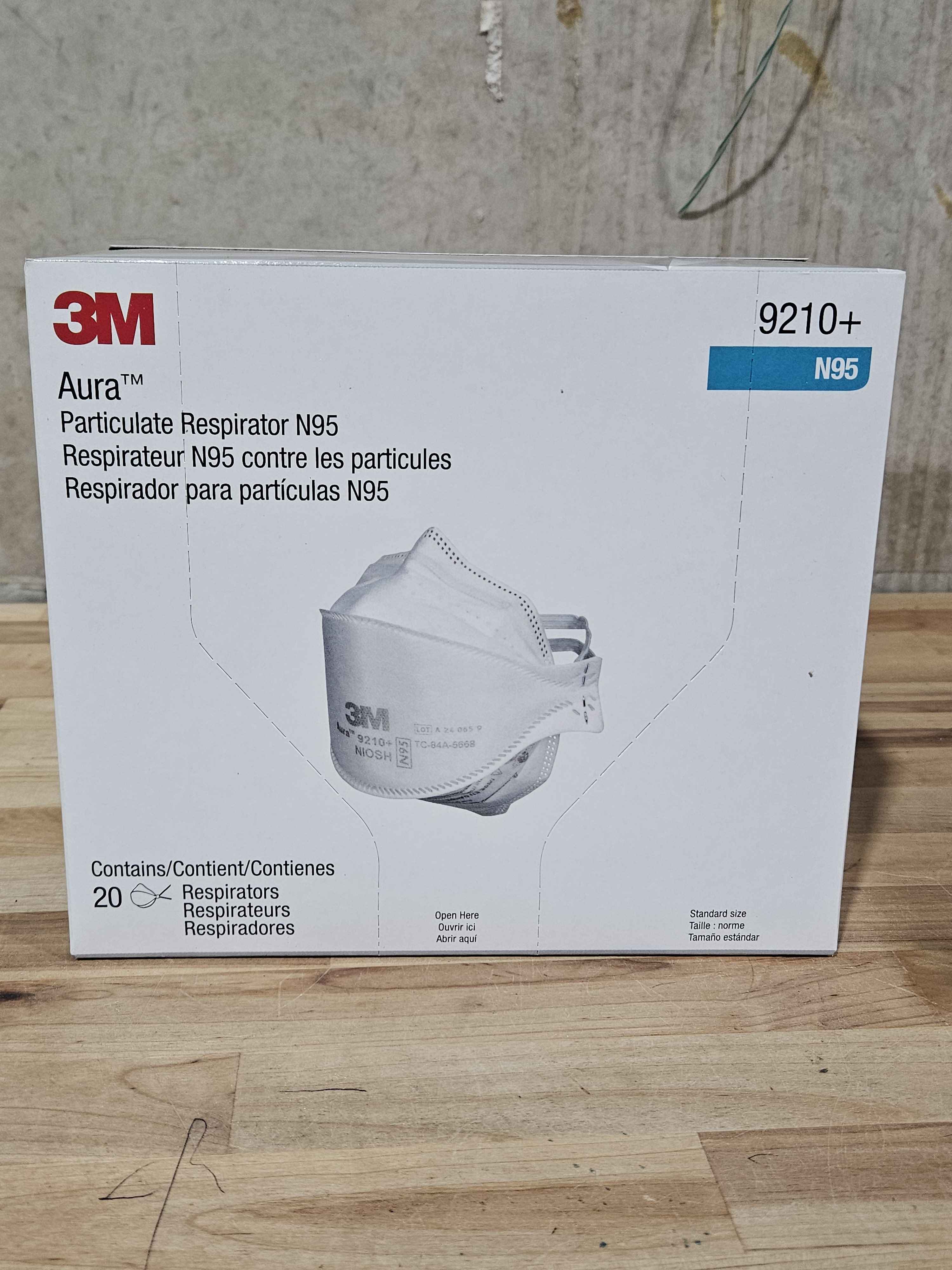 3M Aura 9210+ (plus) N 95 Particulate Respirator Face Mask