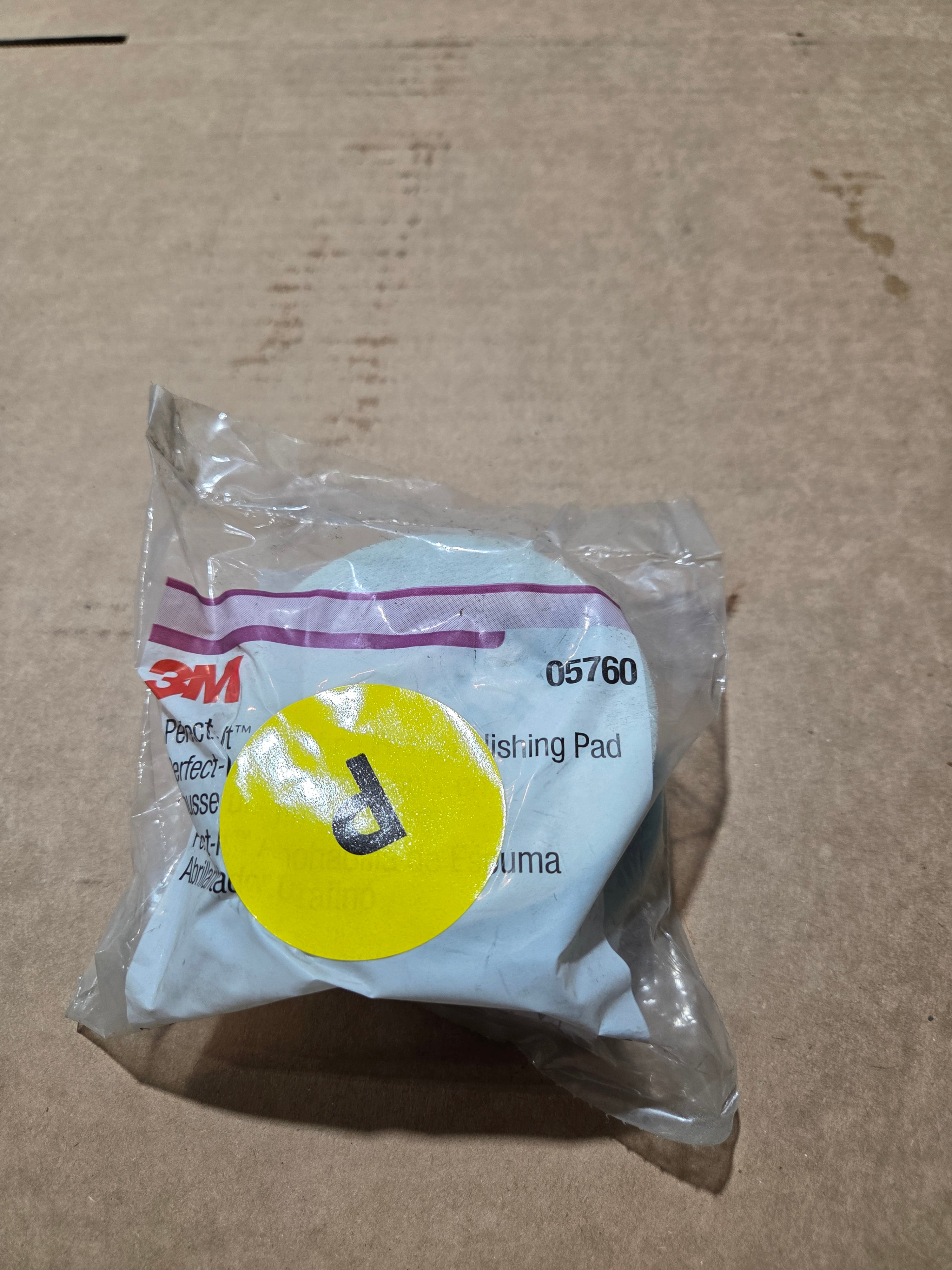 3M 05760 Single Sided Ultrafine Foam 3" Polishing Pad (1 Pad)