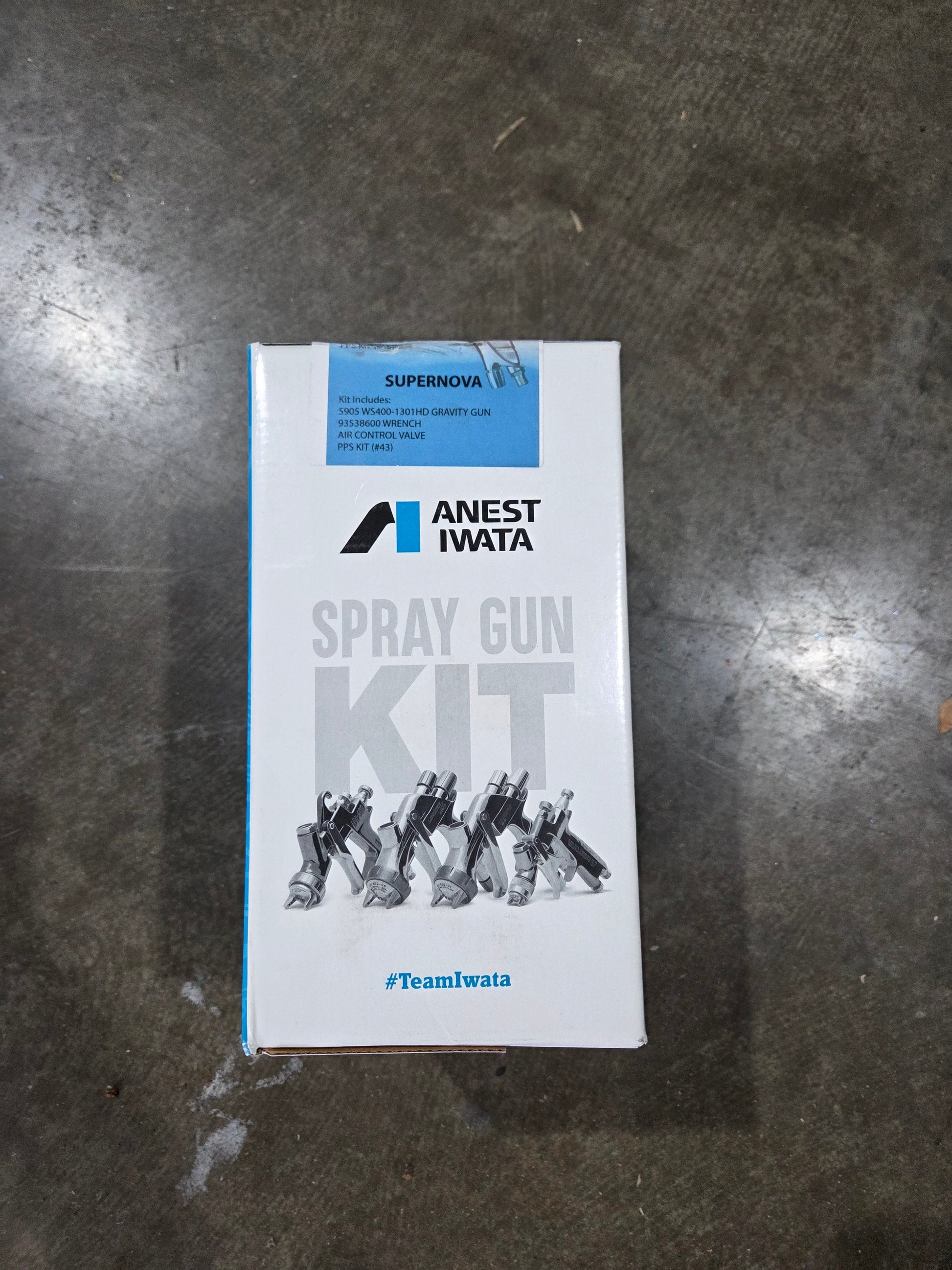 Anest Iwata 5910 WS400-1401HD Supernova Spray Gun
