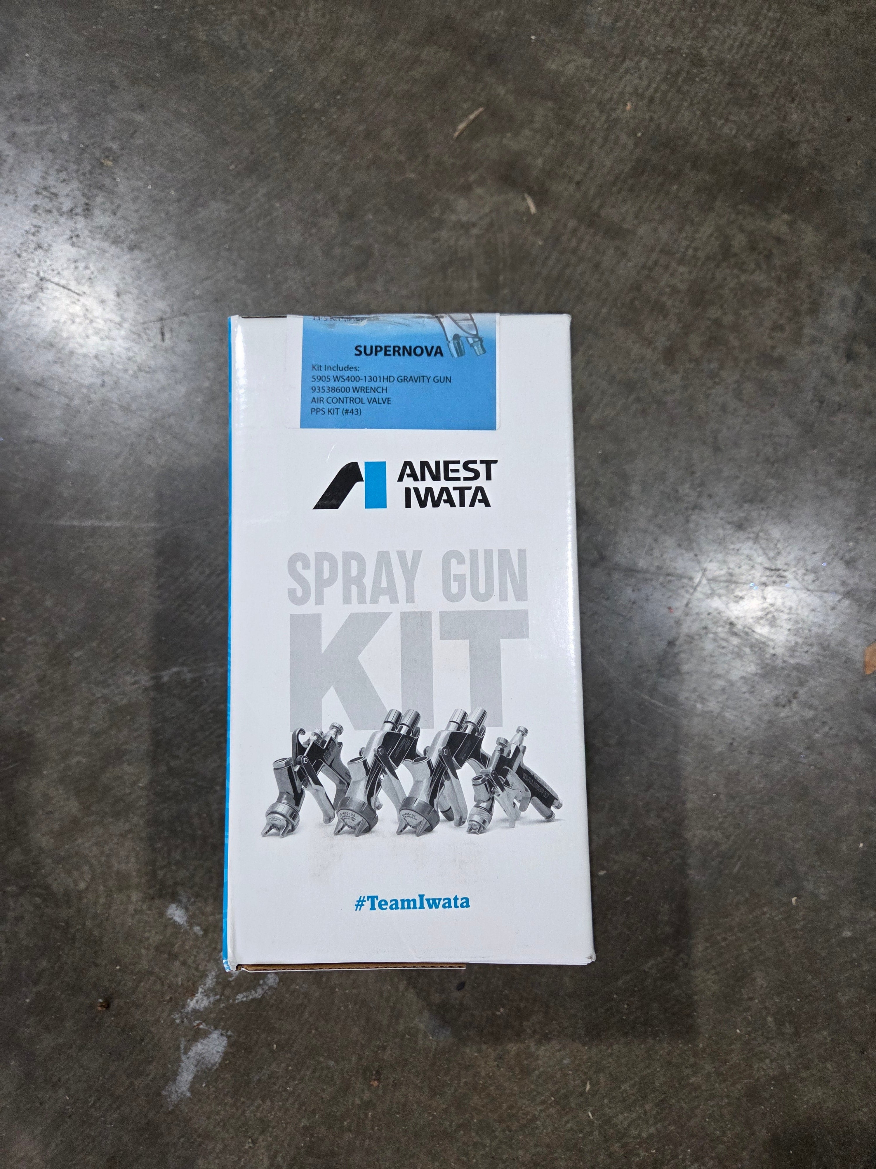 Anest Iwata 5910 WS400-1401HD Supernova Spray Gun